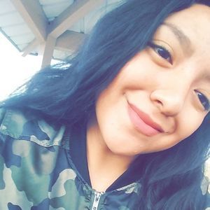 Meet your Posher, Magdalena